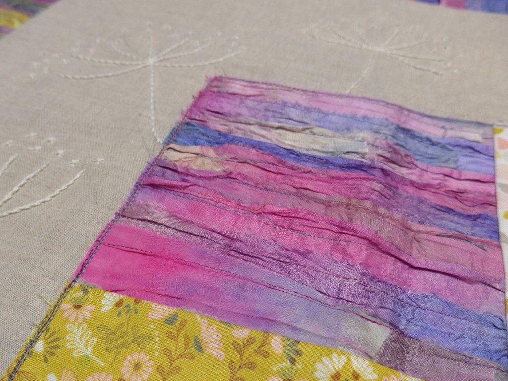 Panneau art textile avec de la soie indienne