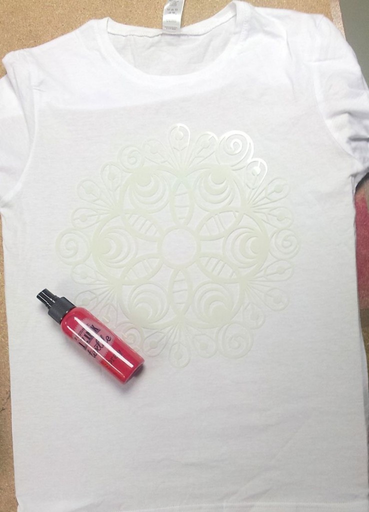 Customiser un tee-shirt avec de la teinture Izink- Au Fil d'Emma