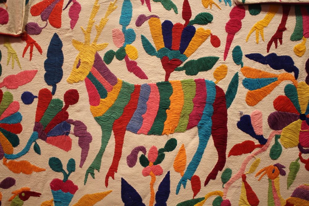 Exposition textiles Les Mayas à l'Aiguille en Fête 2016